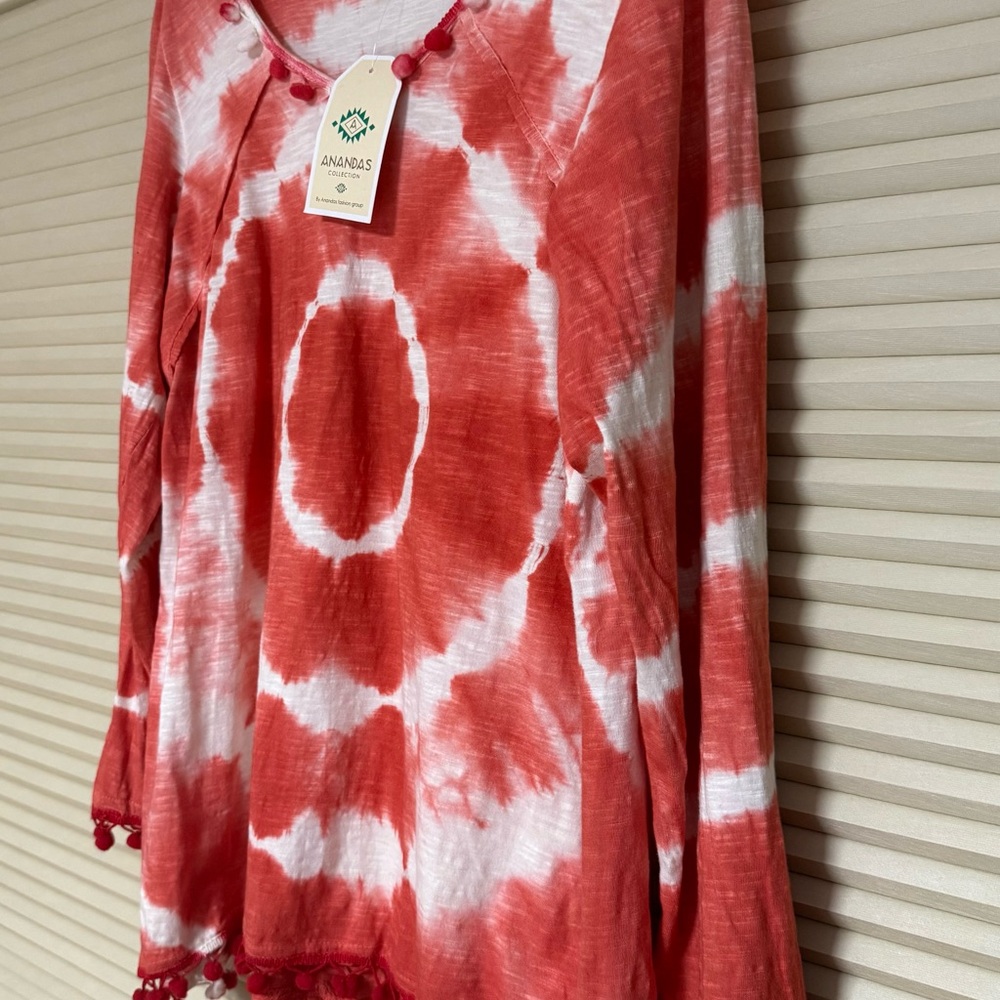 Ananda Design Red and White Bell Sleeve Blouse - Picture 3 of 8
